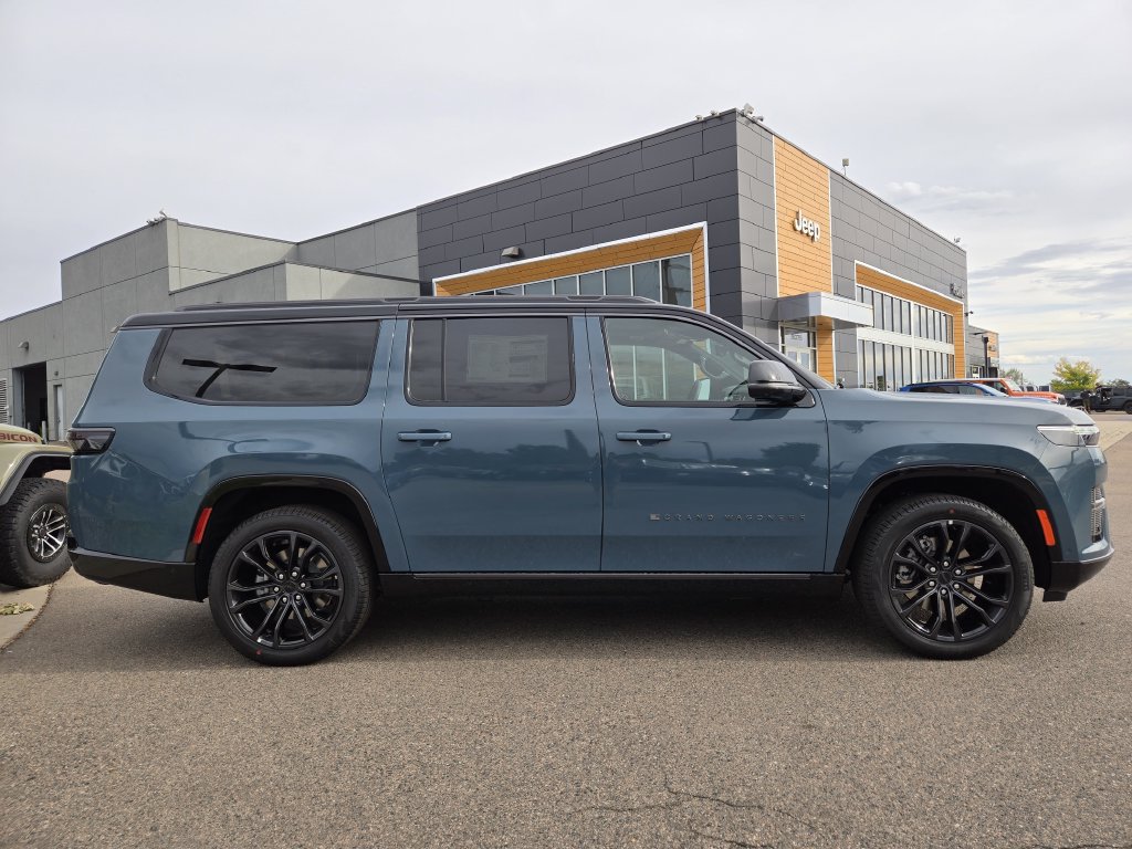 New 2026 Jeep Grand Wagoneer L Summit AWD/4WD image 8