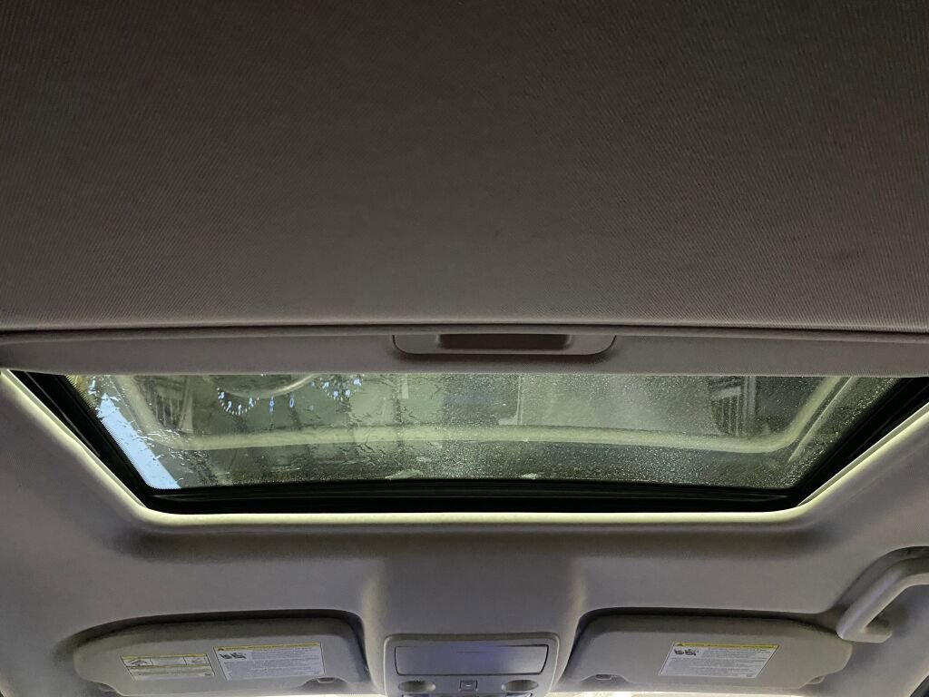 Used 2021 Ford EcoSport SE w/ SE Convenience Package image 16