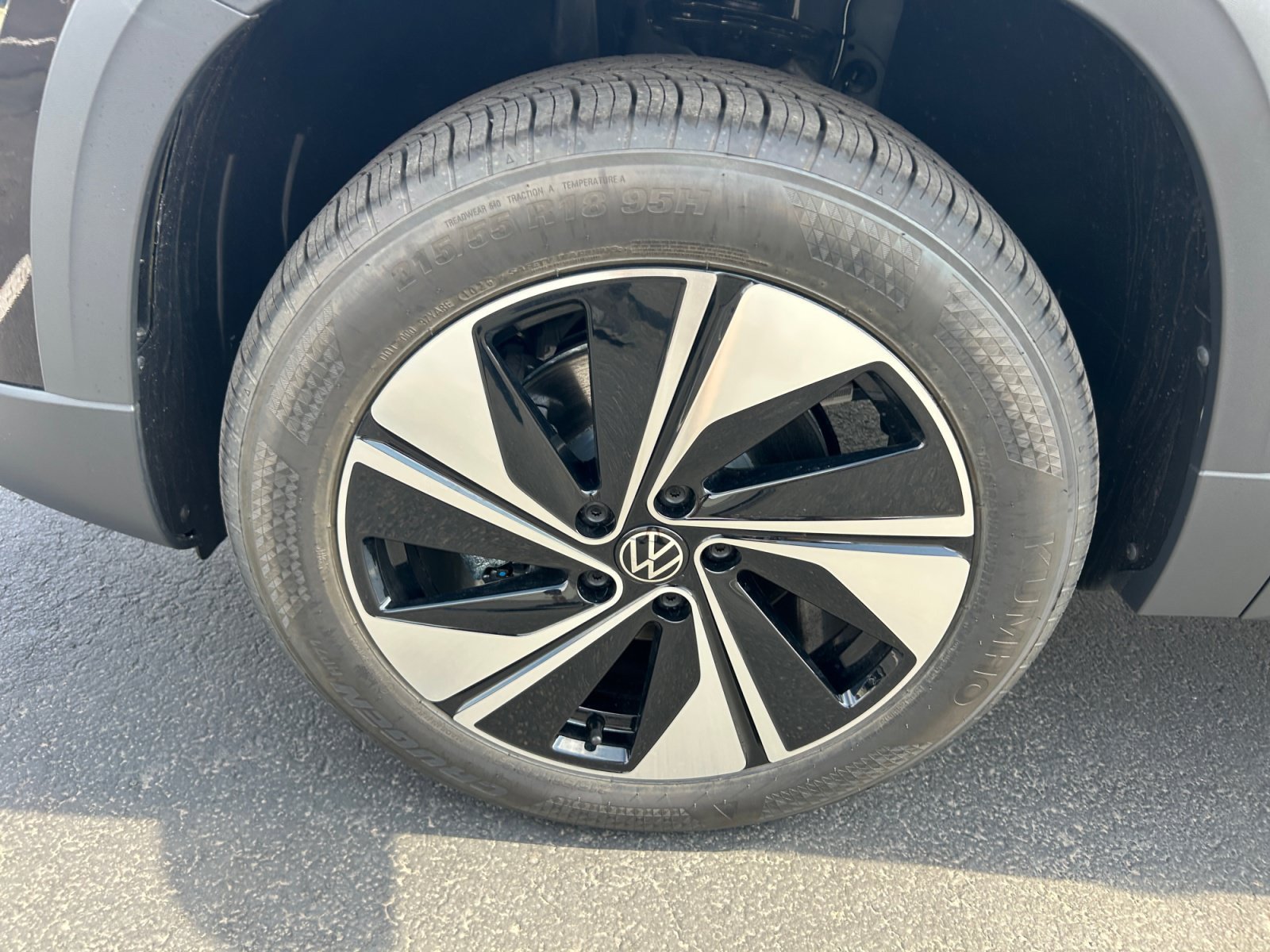 New 2026 Volkswagen Taos SE AWD/4WD image 25