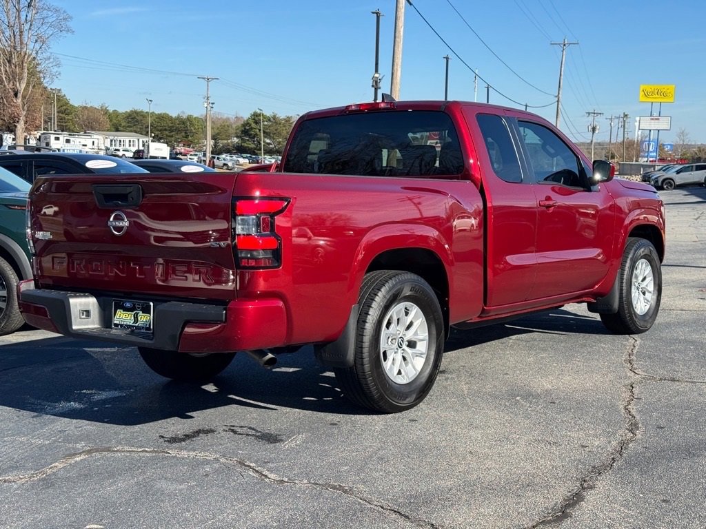 Certified 2024 Nissan Frontier SV image 3