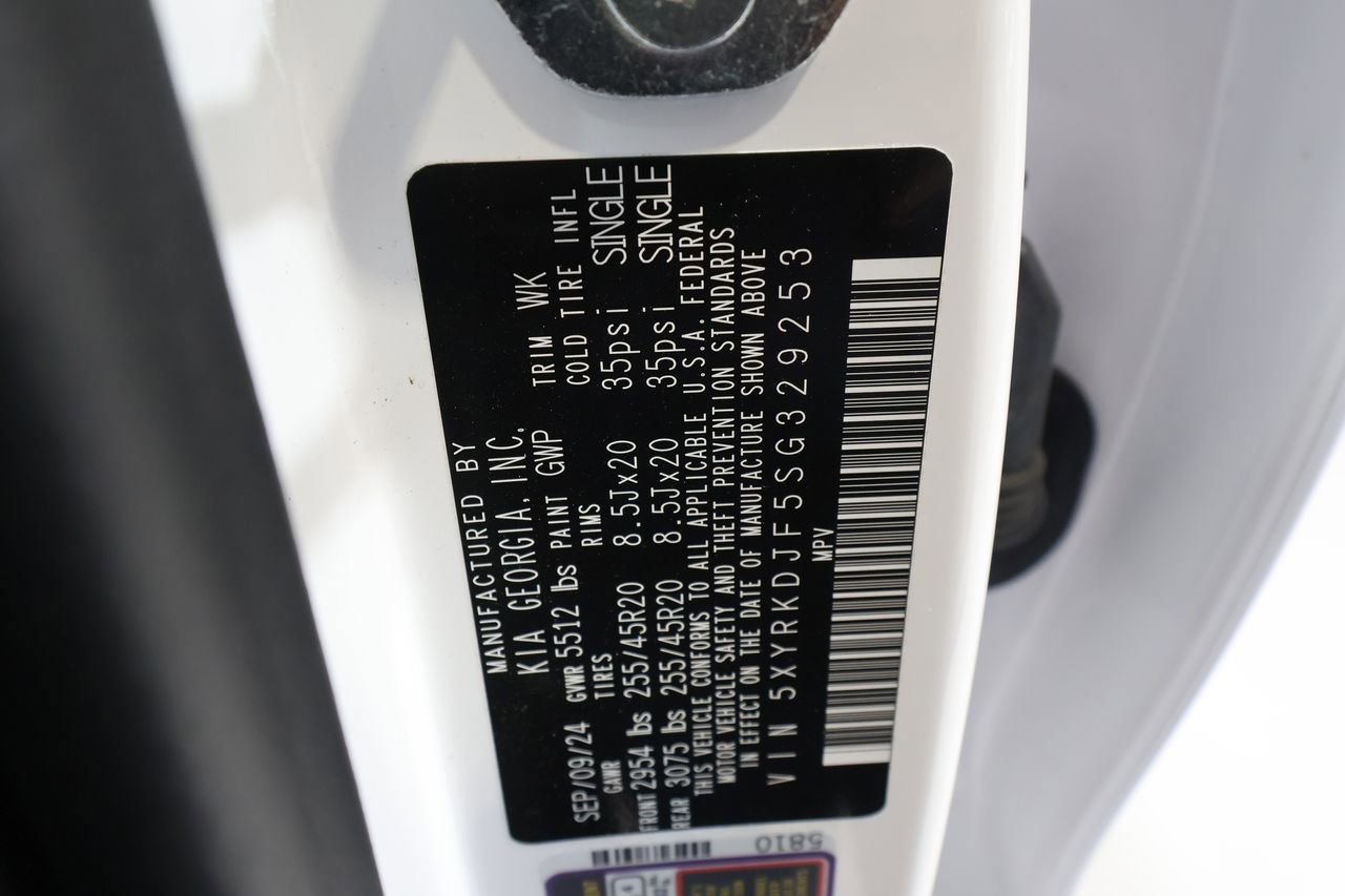 Used 2025 Kia Sorento SX image 35