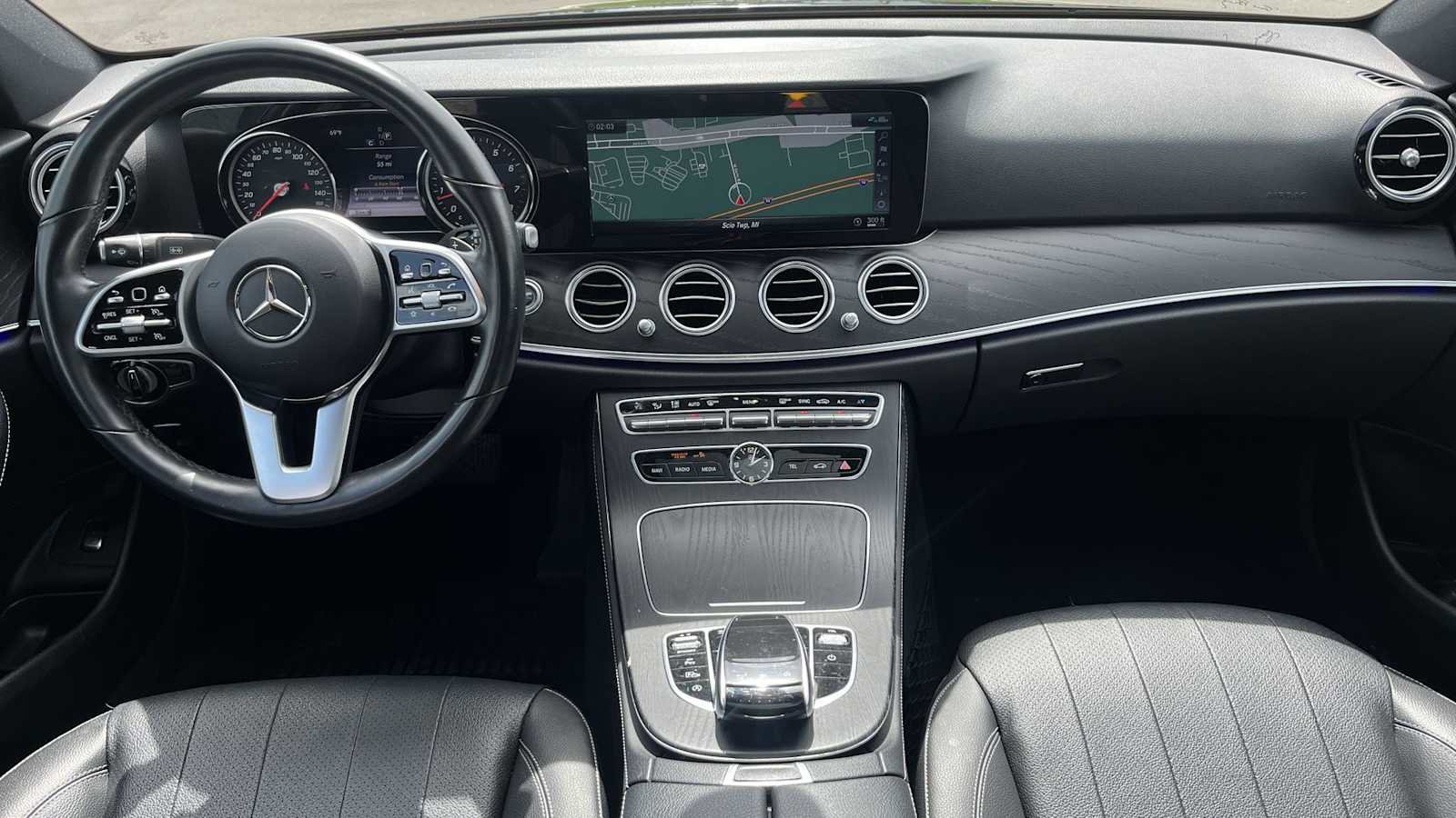 Certified 2019 Mercedes-Benz E 300 4MATIC image 27