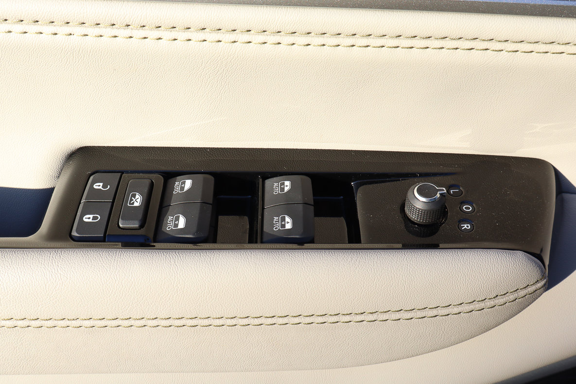 New 2025 Jeep Wagoneer w/ Premium Group I image 11