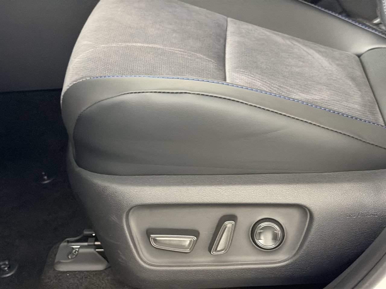 New 2026 Toyota RAV4 XSE AWD/4WD image 19