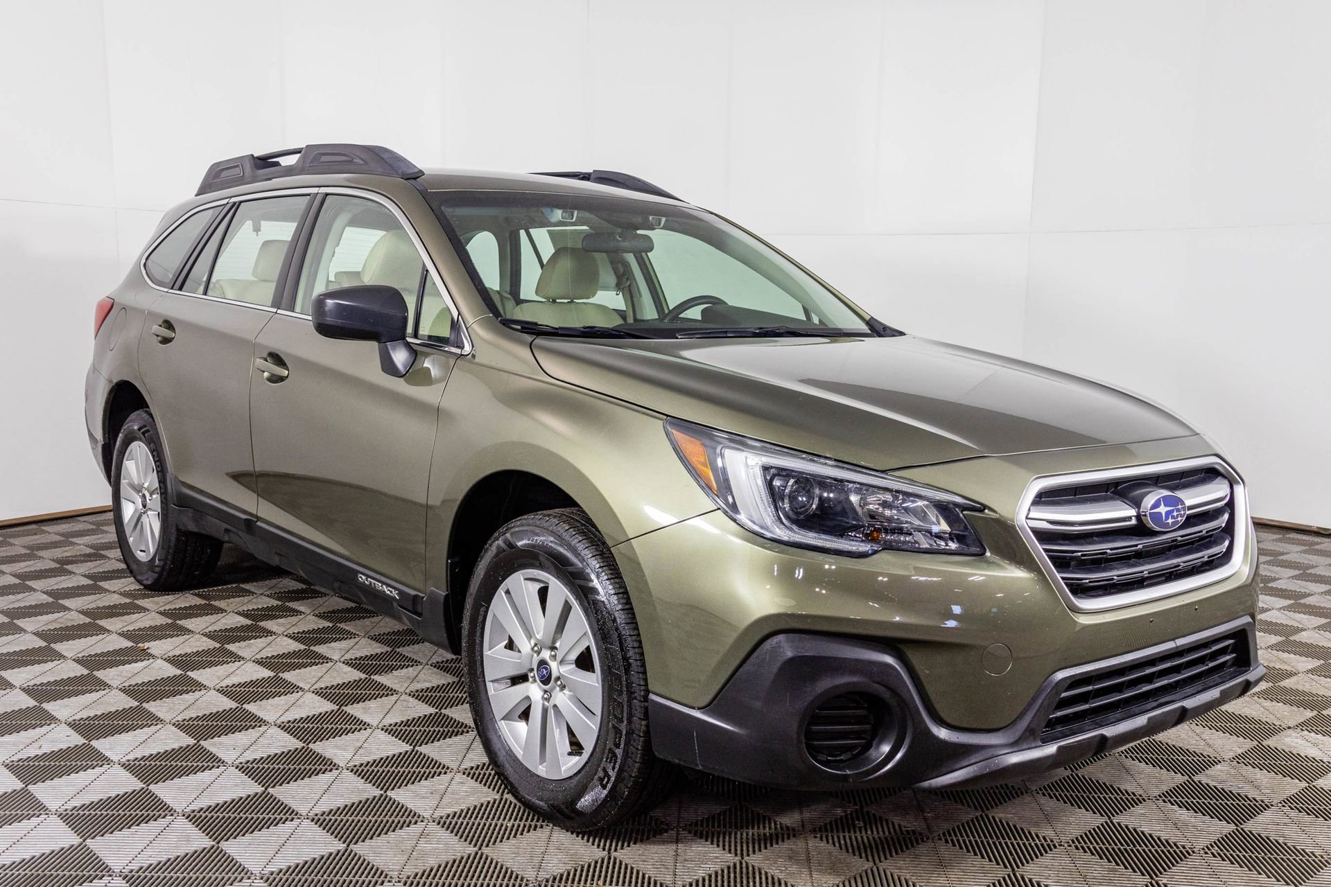 Used 2019 Subaru Outback 2.5i image 10