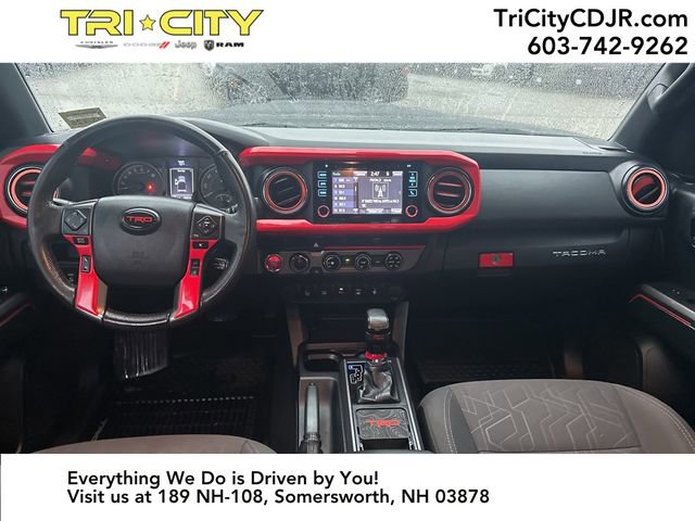 Used 2018 Toyota Tacoma TRD Sport w/ Technology Package image 16