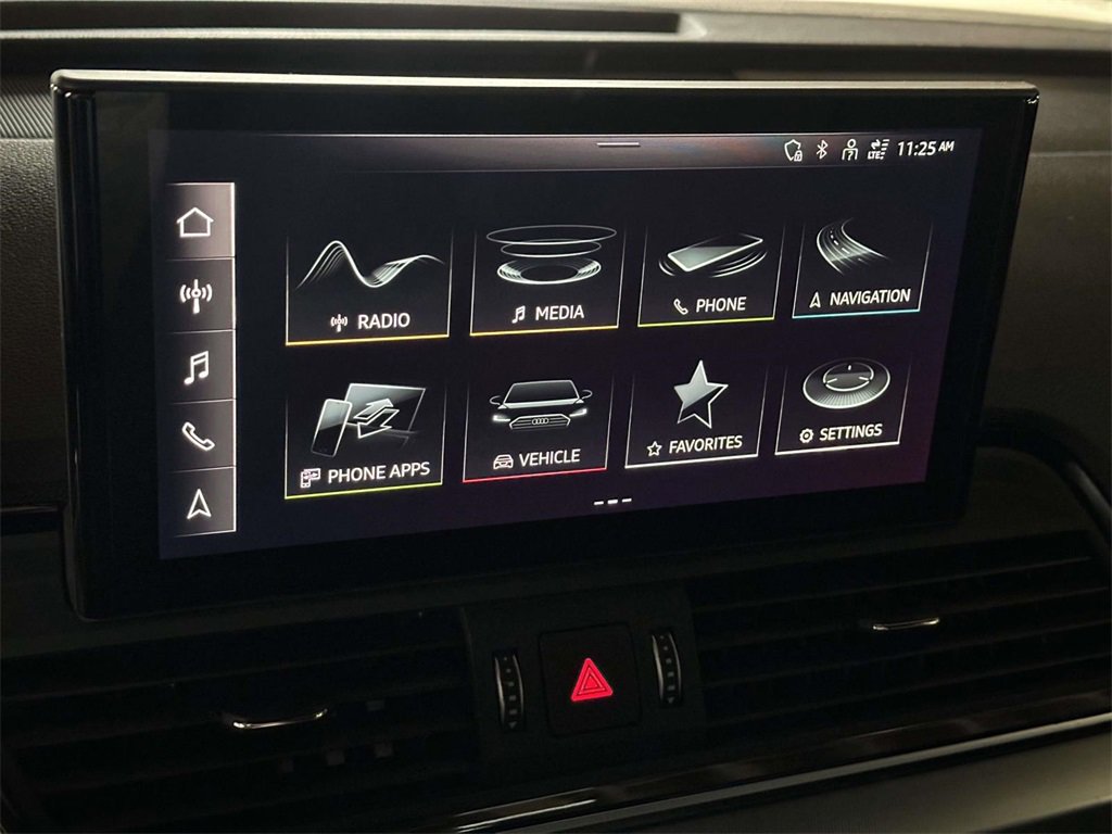 Used 2025 Audi Q5 2.0T Premium w/ Convenience Plus Package image 19