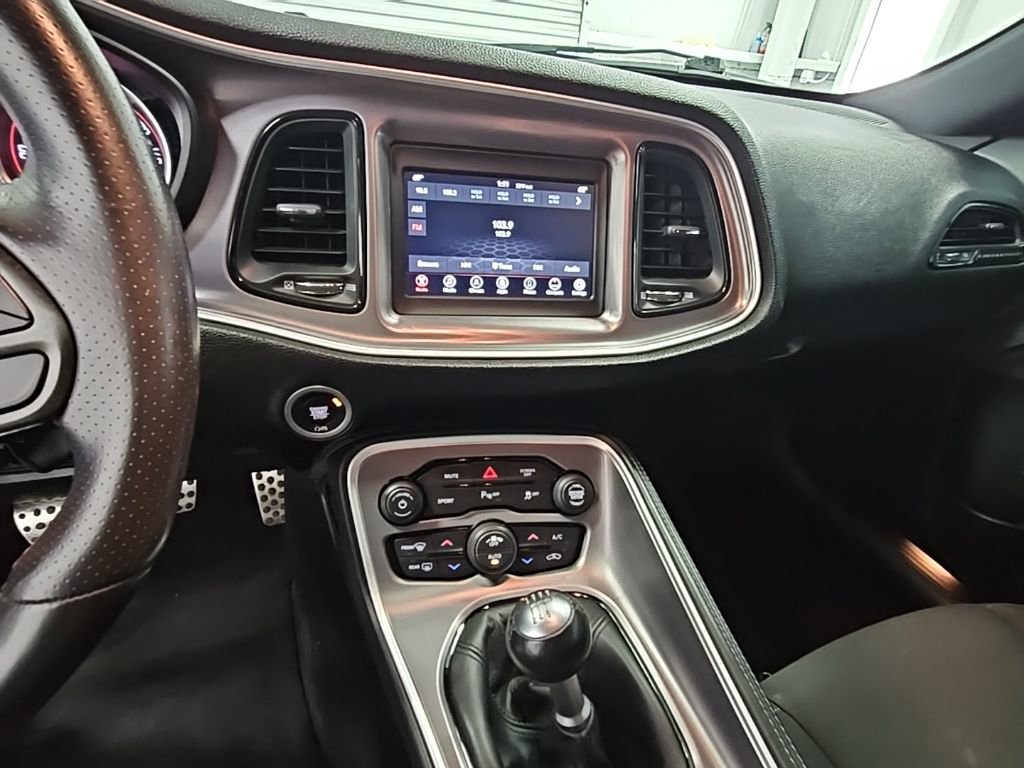 Used 2022 Dodge Challenger R/T image 13
