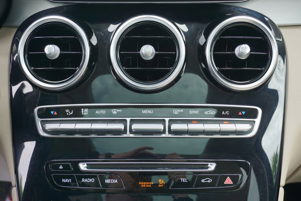 Used 2017 Mercedes-Benz GLC 300 4MATIC image 31