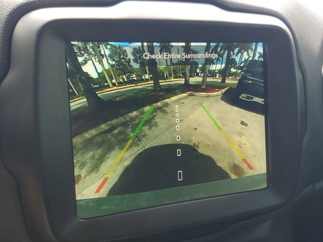 Used 2023 Jeep Renegade Altitude AWD/4WD image 25