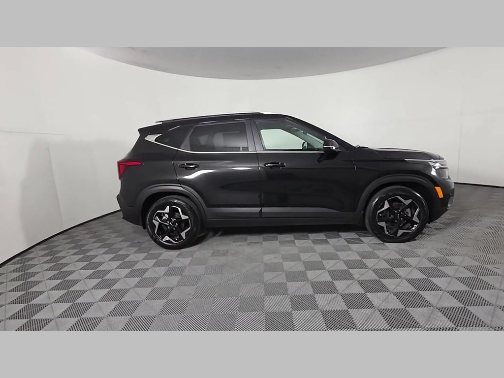 Used 2025 Kia Seltos EX w/ EX Sunroof Package FWD image 40