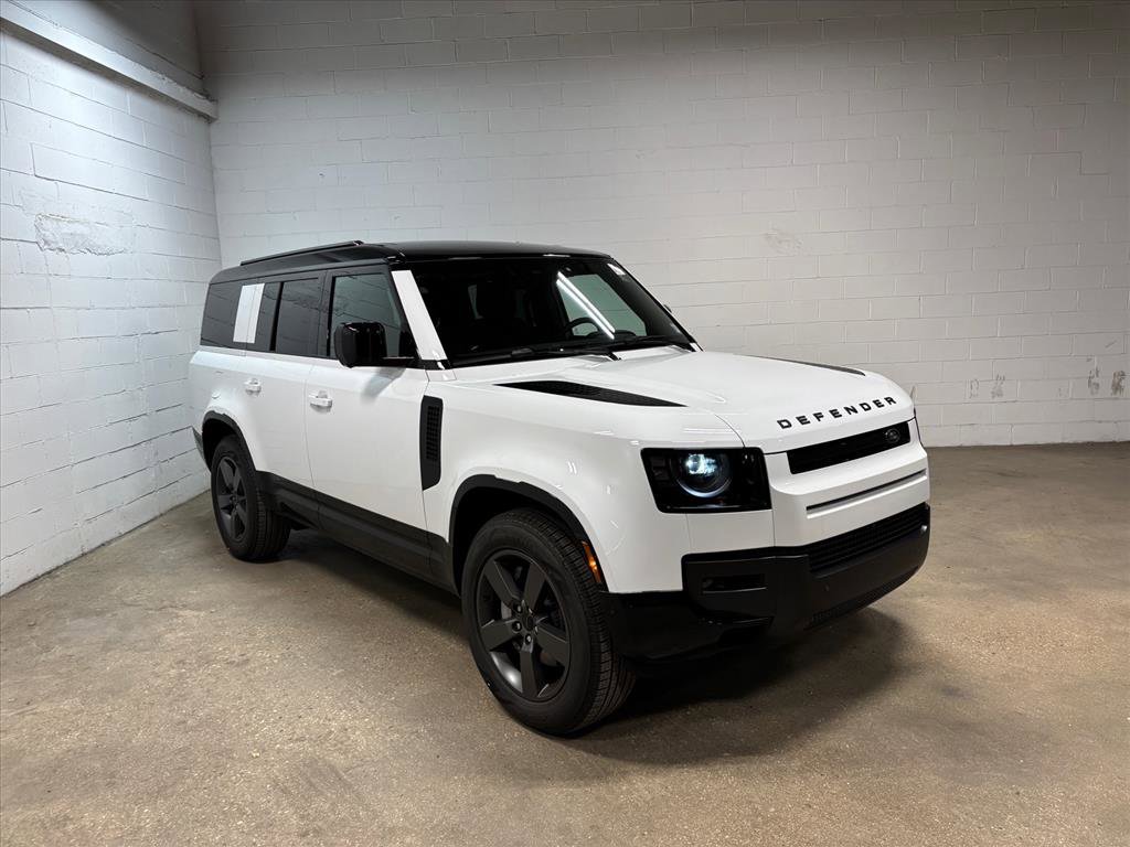 New 2026 Land Rover Defender 130 X-Dynamic SE image 4