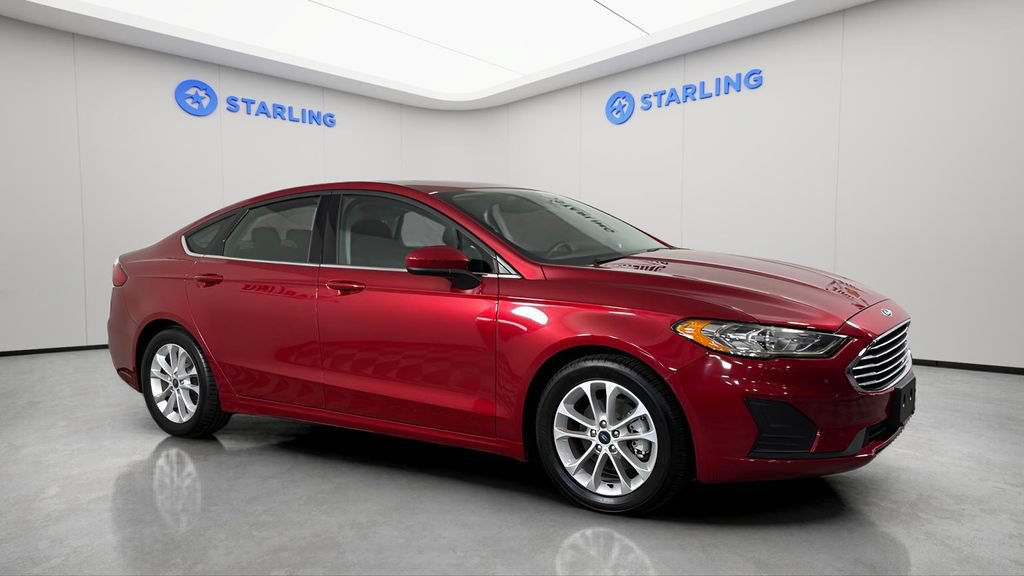 Used 2020 Ford Fusion SE FWD image 12