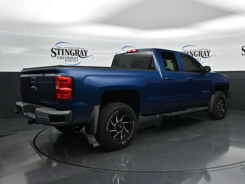 Used 2018 Chevrolet Silverado 1500 LT w/ All Star Edition AWD/4WD image 7