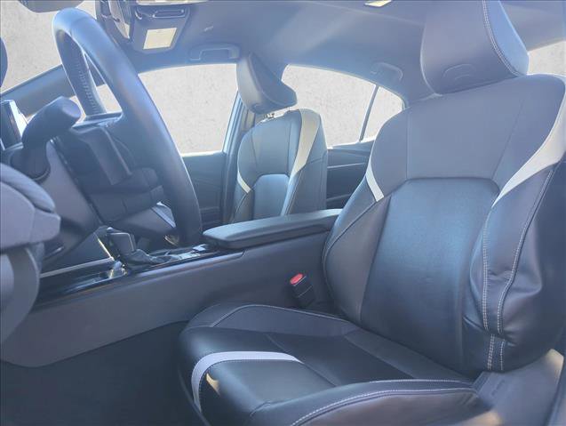 Used 2025 Toyota Camry SE image 19
