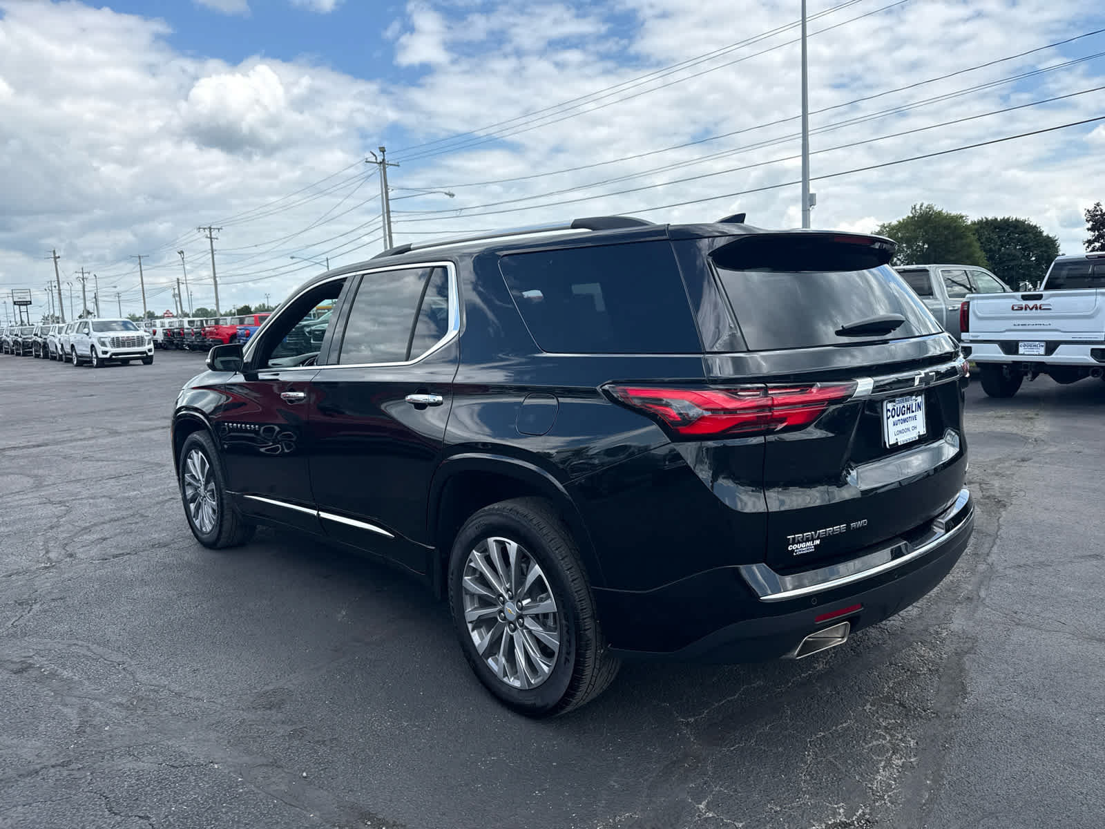 Certified 2023 Chevrolet Traverse Premier AWD/4WD image 3