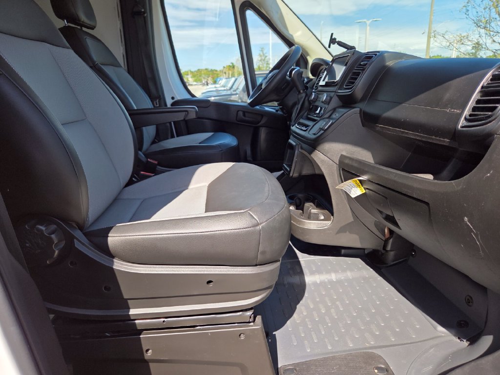 Used 2024 RAM ProMaster 2500 w/ Convenience Group FWD image 15