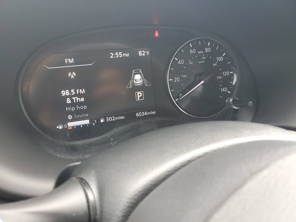 Certified 2024 Nissan Kicks SR w/ SR Premium Package FWD image 31