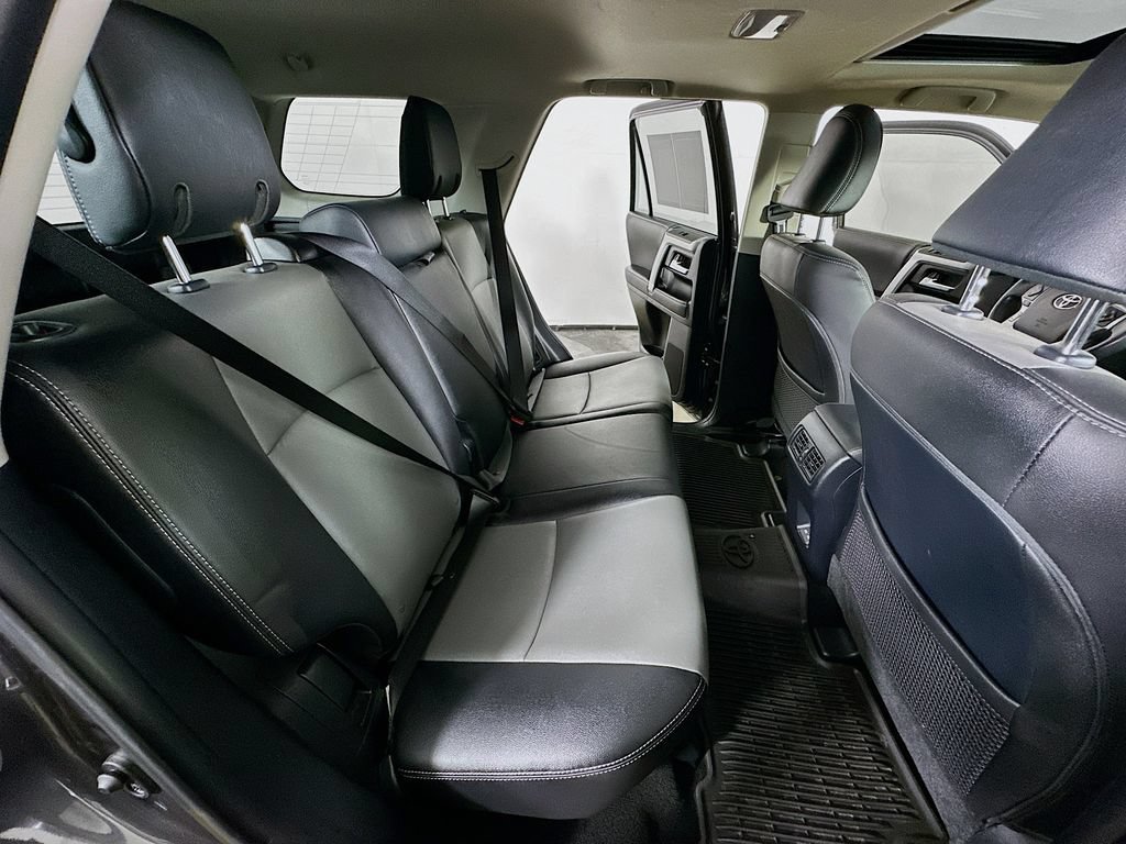 Used 2023 Toyota 4Runner SR5 Premium w/ Moonroof Package AWD/4WD image 11