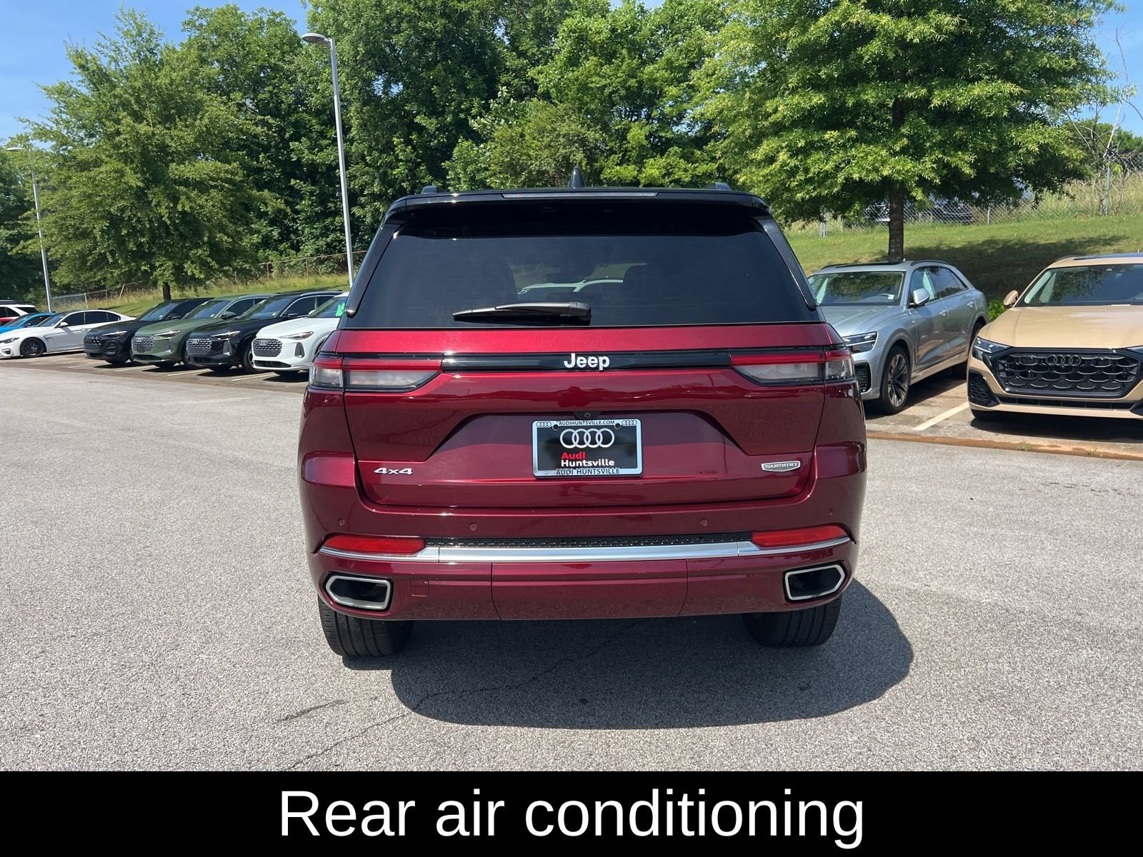 Used 2025 Jeep Grand Cherokee Summit AWD/4WD image 7