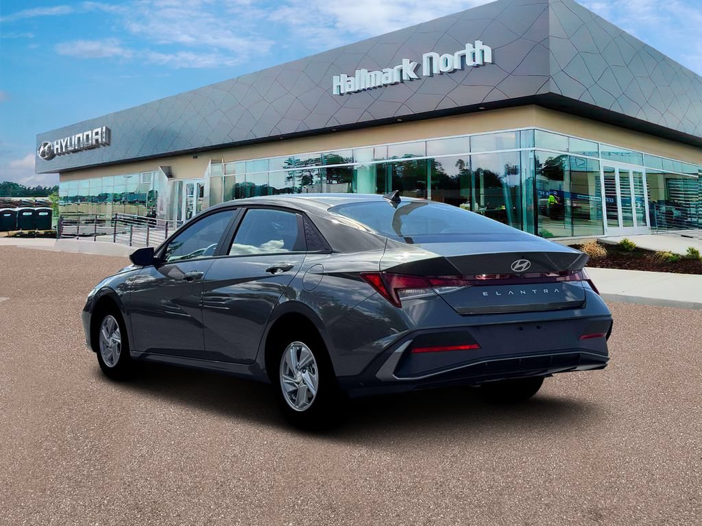 New 2026 Hyundai Elantra SE FWD image 5