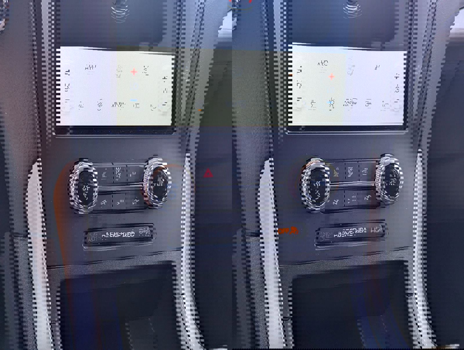 Certified 2023 Ford Edge SEL w/ Convenience Package AWD/4WD image 23