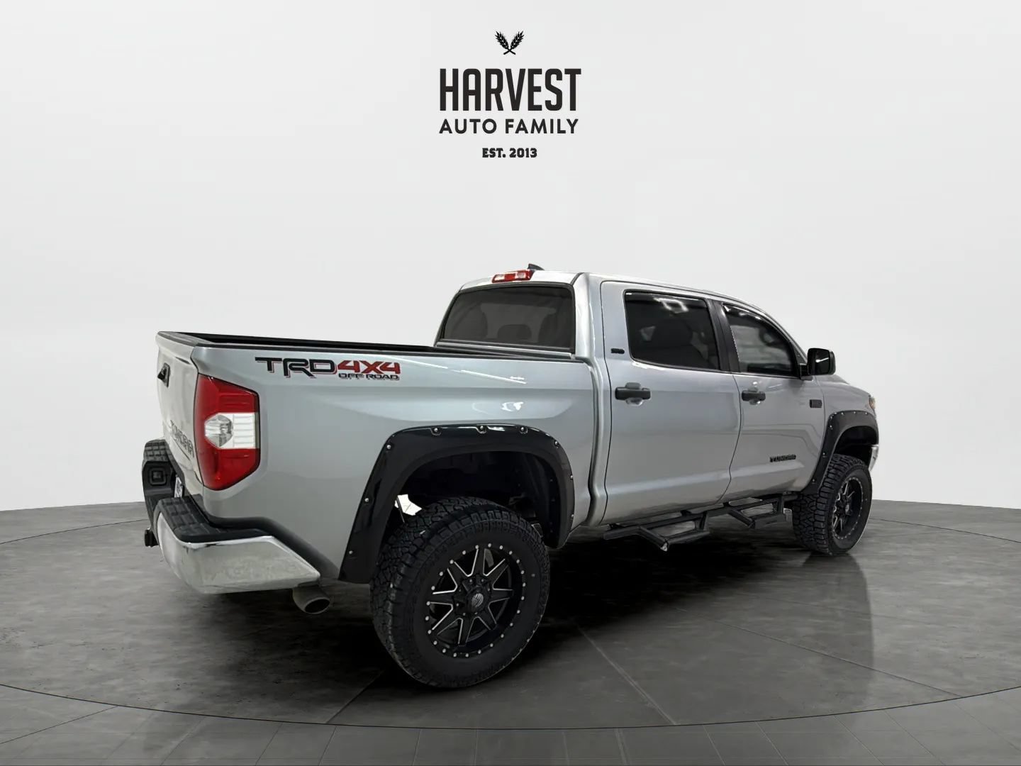 Used 2020 Toyota Tundra SR5 w/ TRD Off-Road Package AWD/4WD image 7