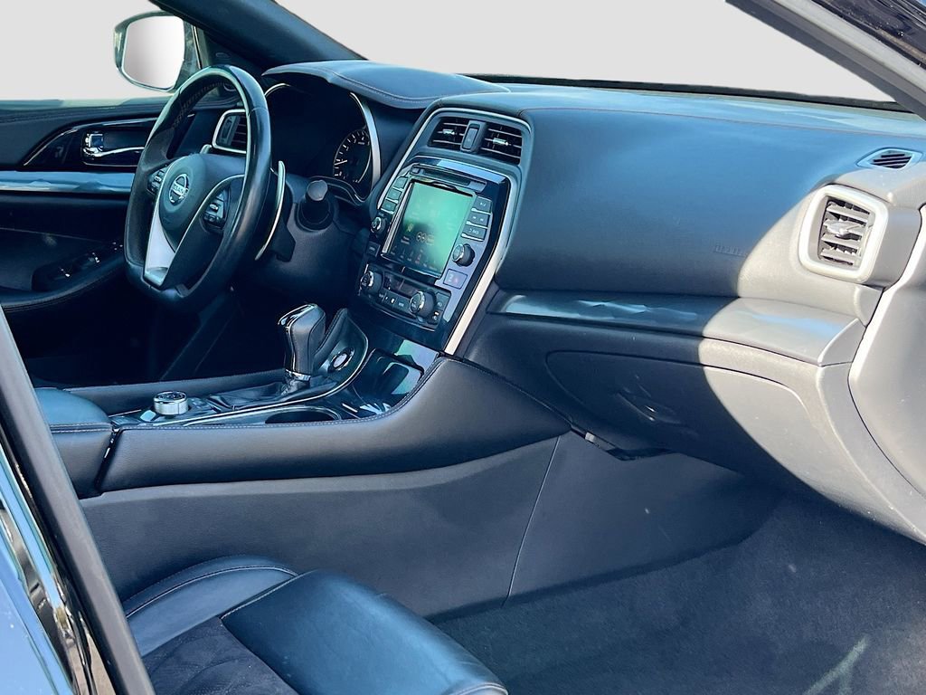Used 2021 Nissan Maxima SR w/ Sport Mat Group image 31