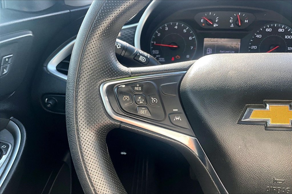 Used 2023 Chevrolet Malibu LT FWD image 18