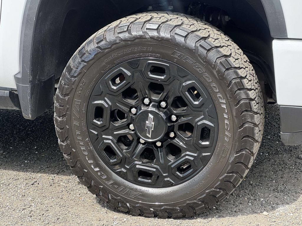 Used 2024 Chevrolet Silverado 2500 LTZ w/ LTZ Plus Package AWD/4WD image 8