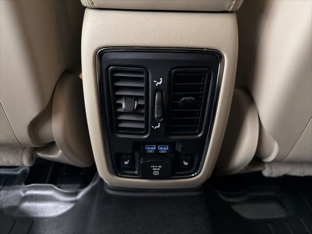 Used 2019 Jeep Grand Cherokee Limited w/ Luxury Group II image 27