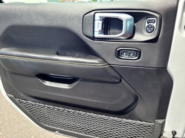 Used 2024 Jeep Wrangler Unlimited Sahara AWD/4WD image 14
