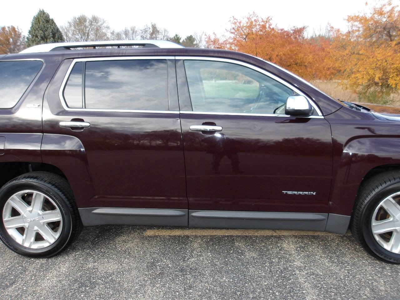 Used 2011 GMC Terrain SLT image 31