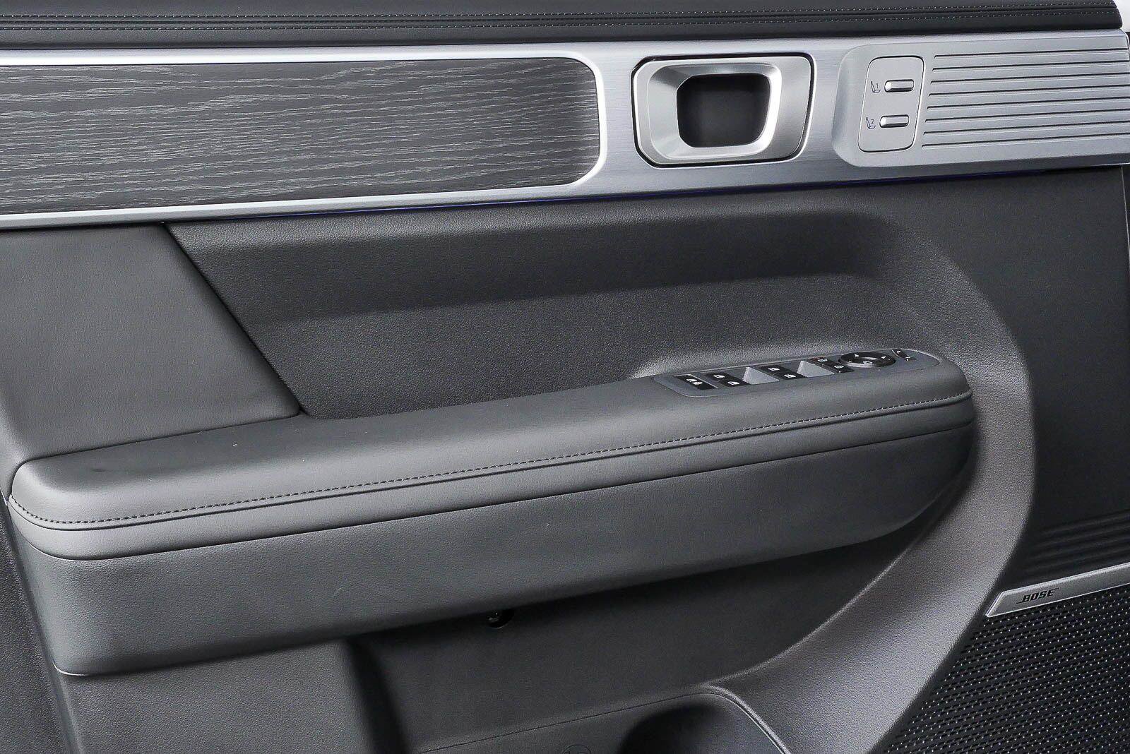 New 2026 Hyundai Santa Fe Limited FWD image 6