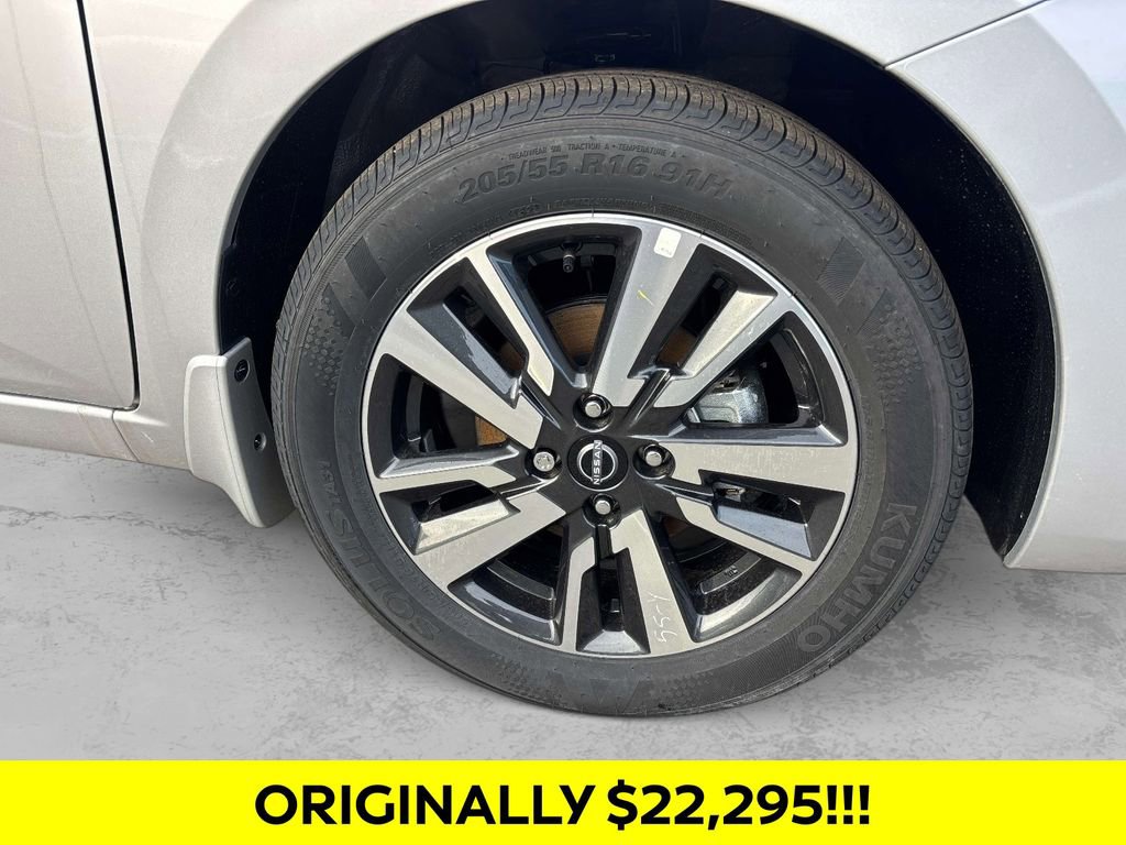 Used 2025 Nissan Versa SV w/ Trunk Package image 32