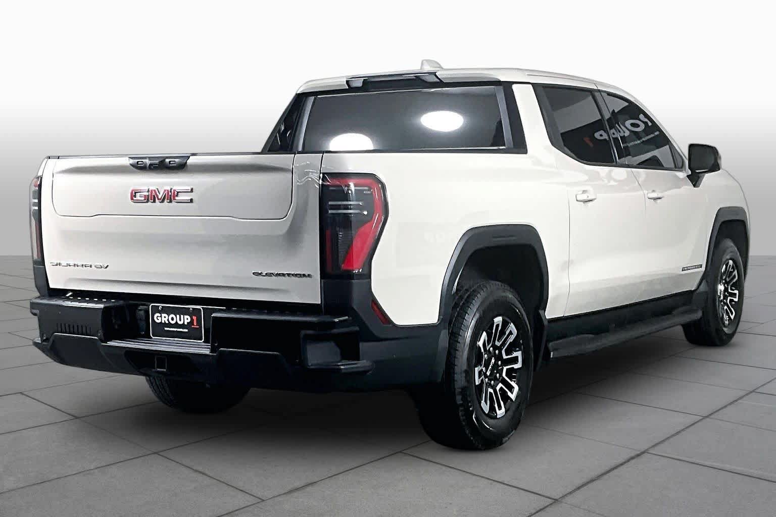 Used 2026 GMC Sierra EV Elevation AWD/4WD image 12