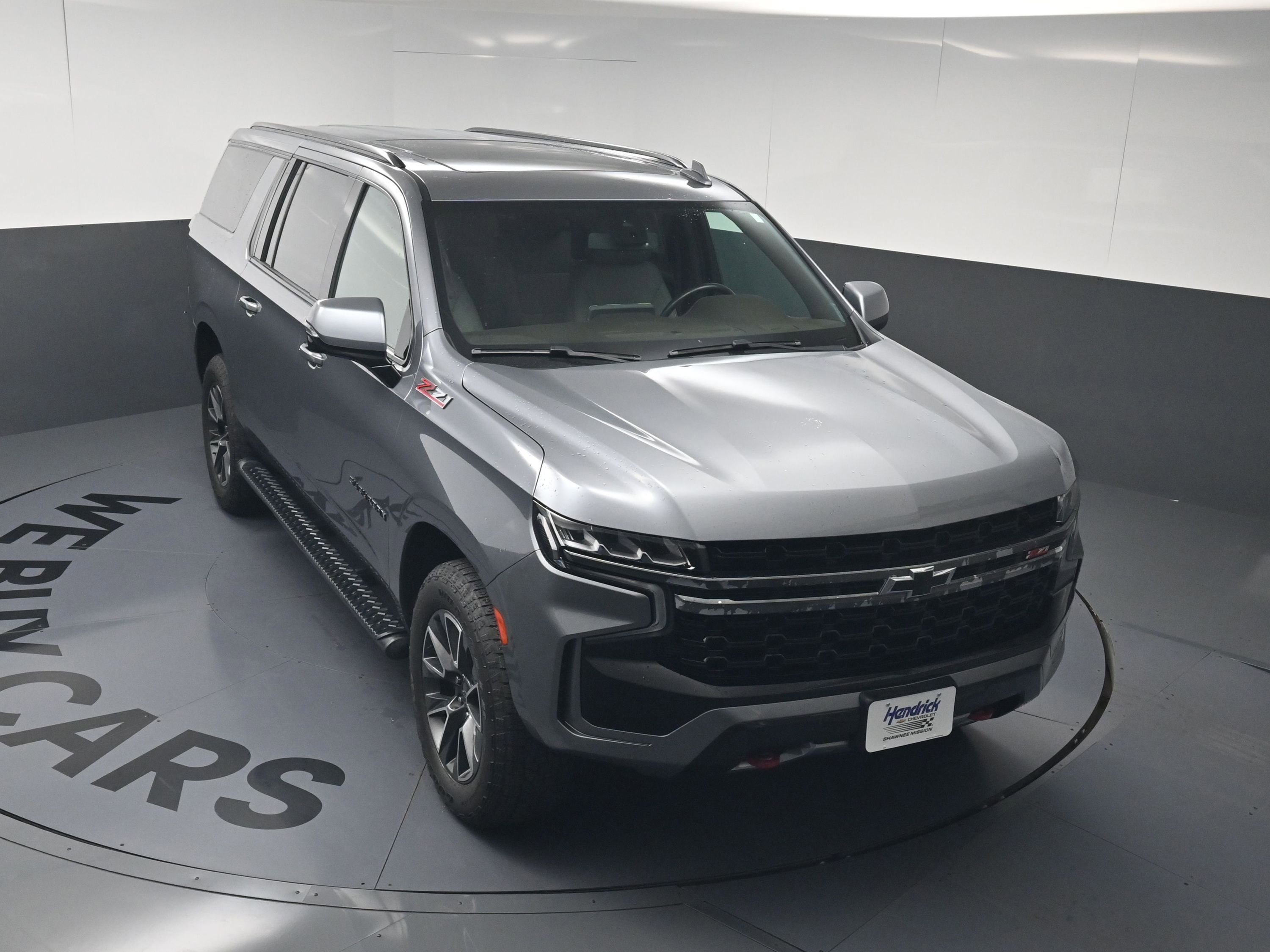 Used 2022 Chevrolet Suburban Z71 w/ Luxury Package AWD/4WD image 14