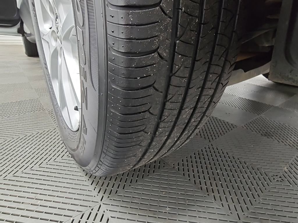 Used 2016 Jeep Cherokee Sport image 37