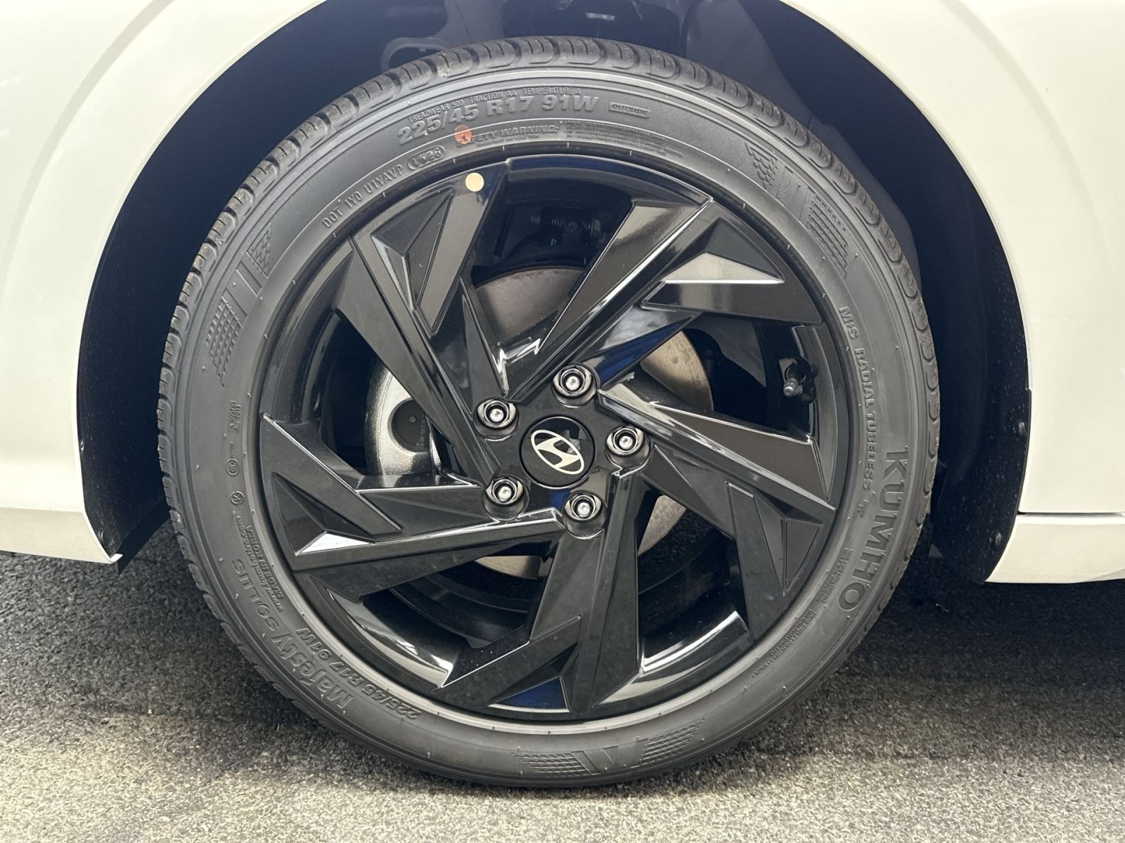 New 2026 Hyundai Elantra Sport FWD image 12