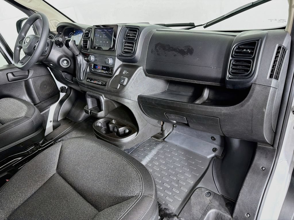 Used 2025 RAM ProMaster 2500 w/ U-Haul Equipment Group FWD image 27