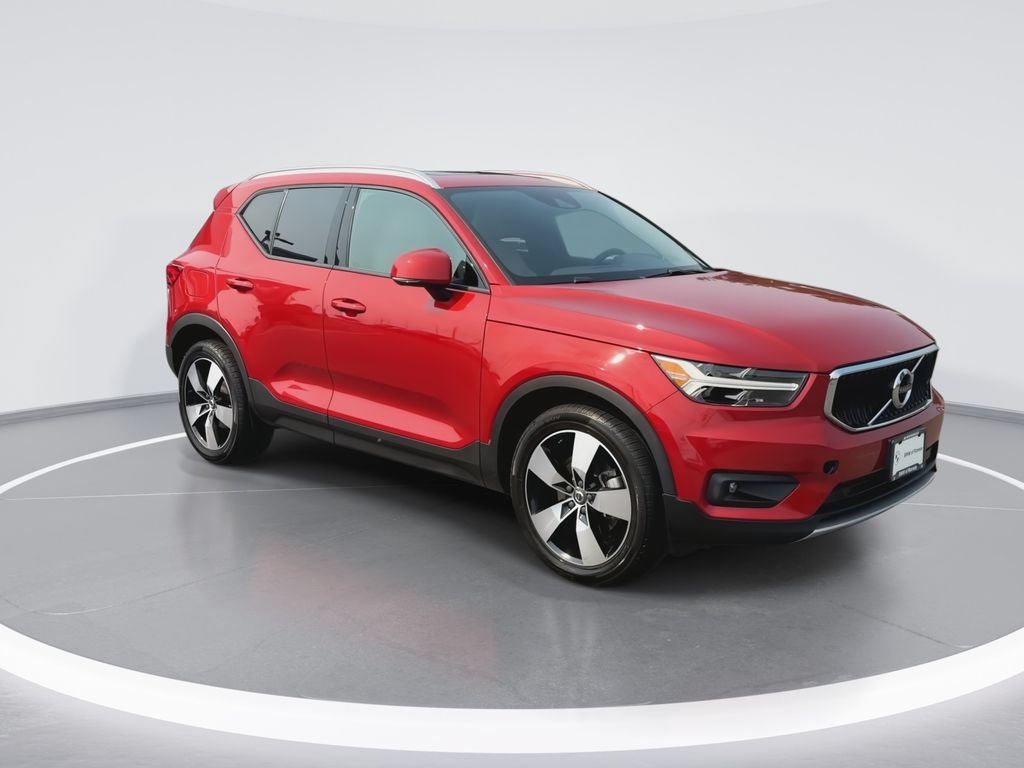 Used 2021 Volvo XC40 T5 Momentum AWD/4WD image 2