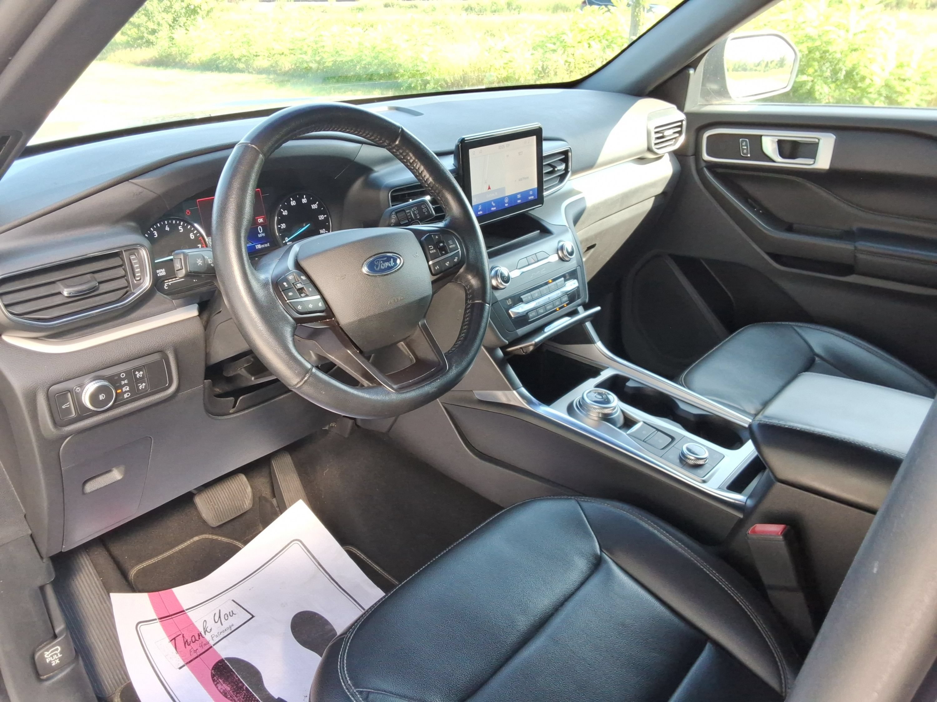 Used 2020 Ford Explorer XLT w/ Equipment Group 202A AWD/4WD image 27