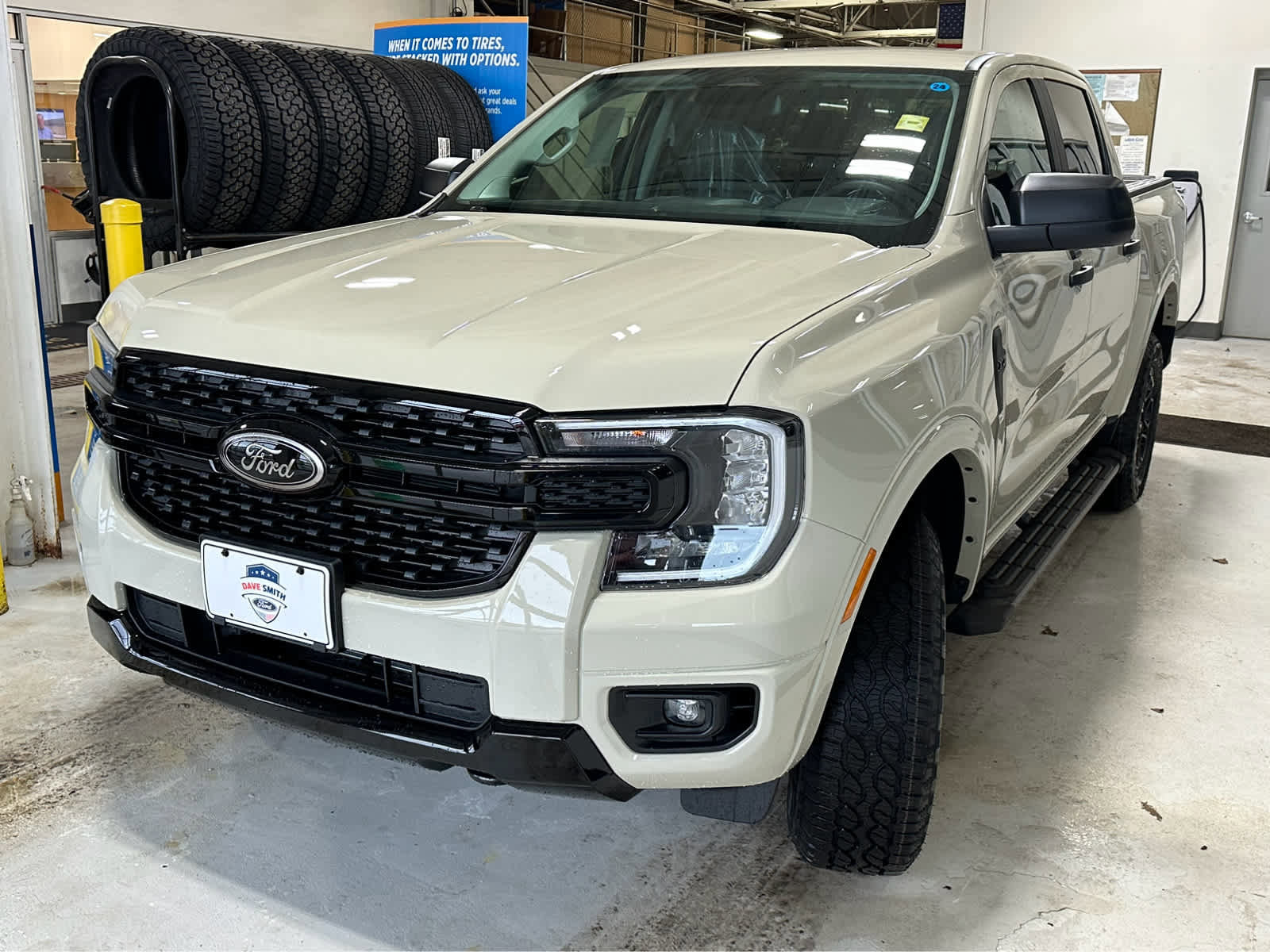 New 2025 Ford Ranger XLT w/ FX4 Off-Road Package image 3
