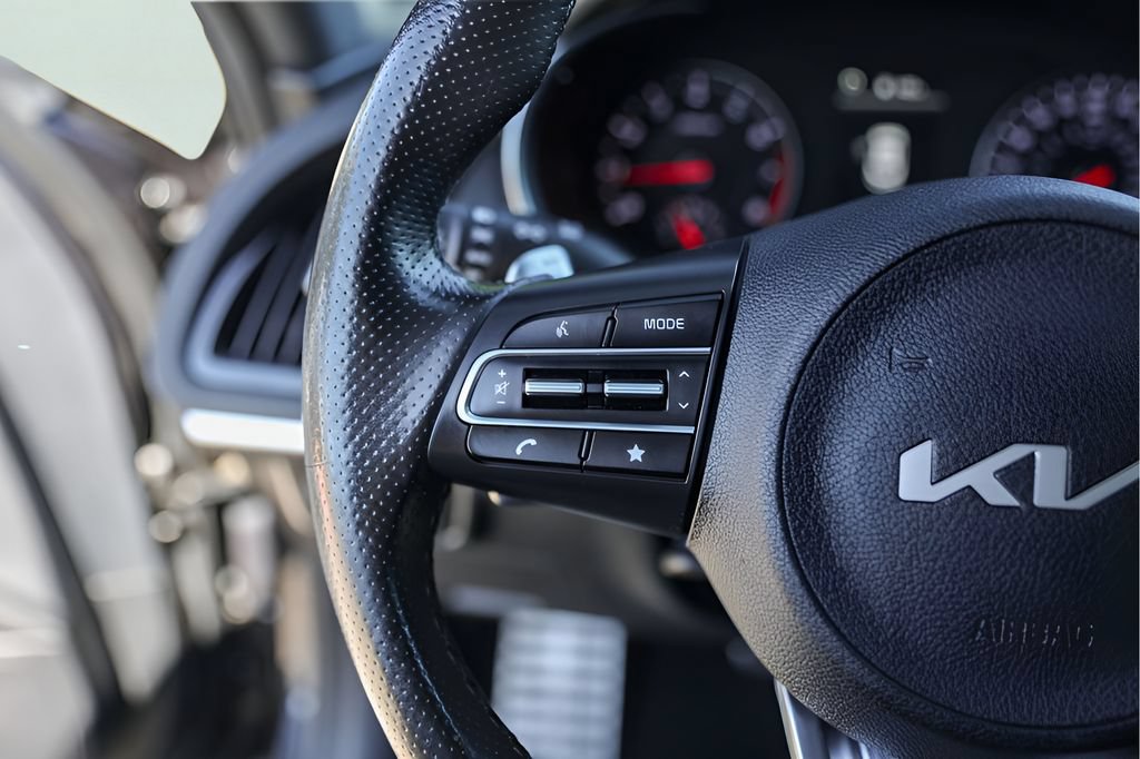 Used 2022 Kia Stinger GT-Line RWD image 17