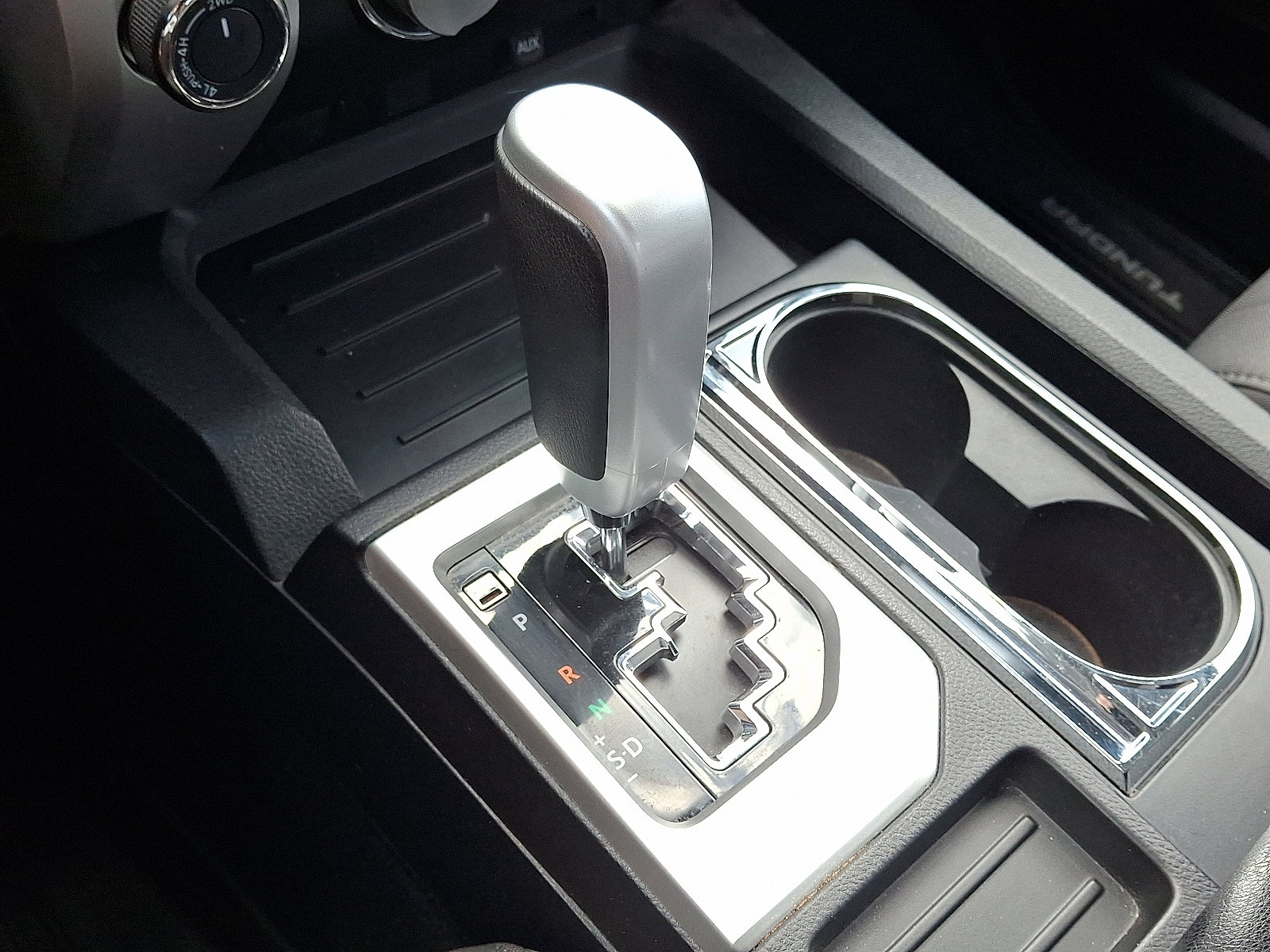 Used 2016 Toyota Tundra SR5 image 16