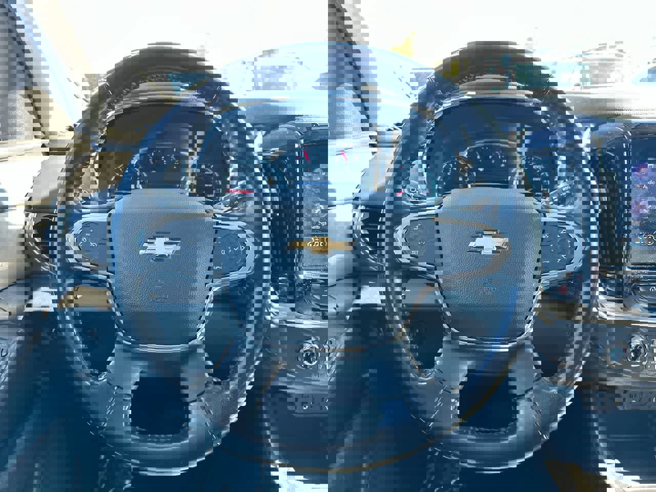 Used 2020 Chevrolet Traverse LT image 28