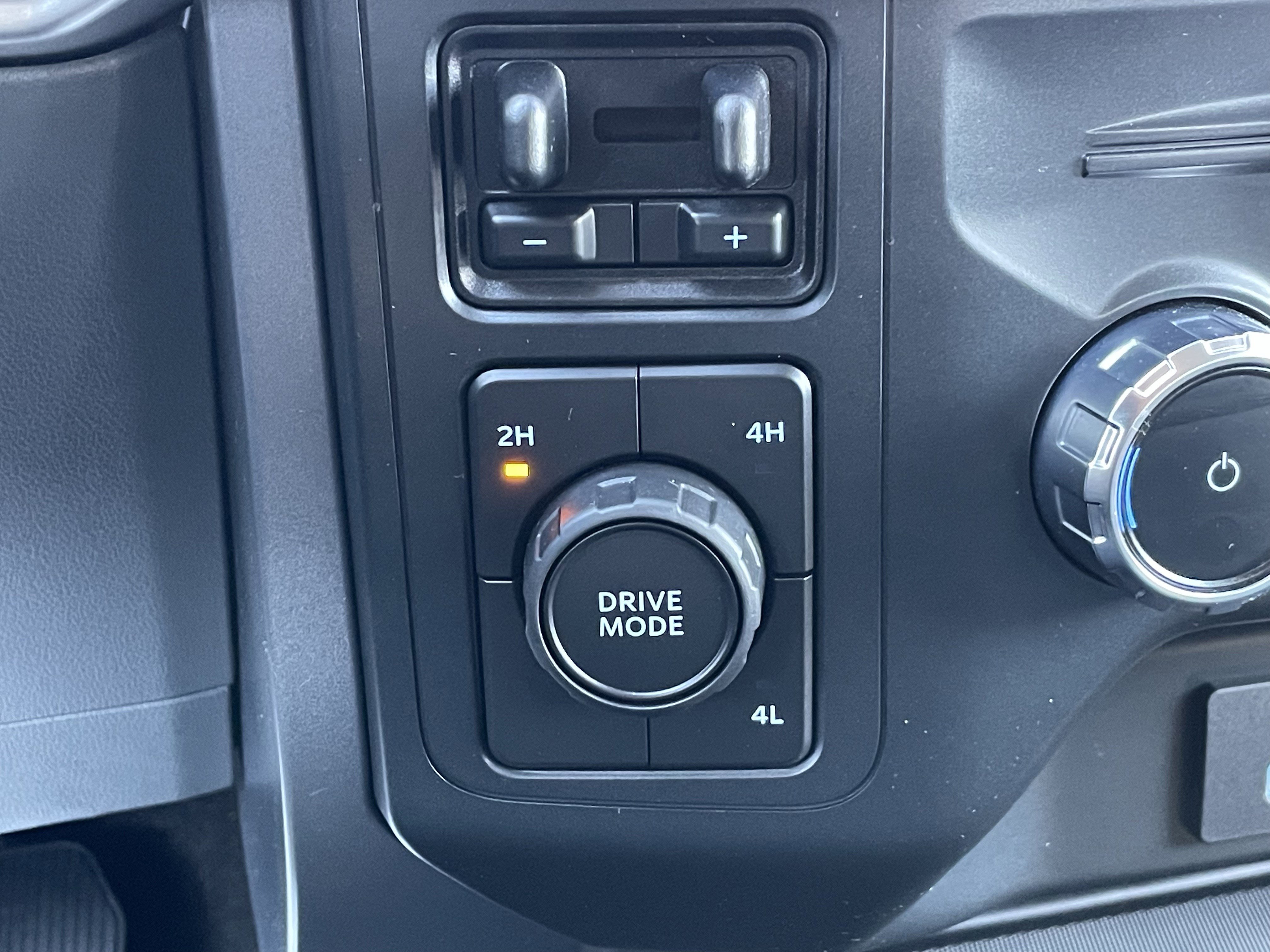 Used 2022 Ford F150 XLT w/ Equipment Group 302A High image 25