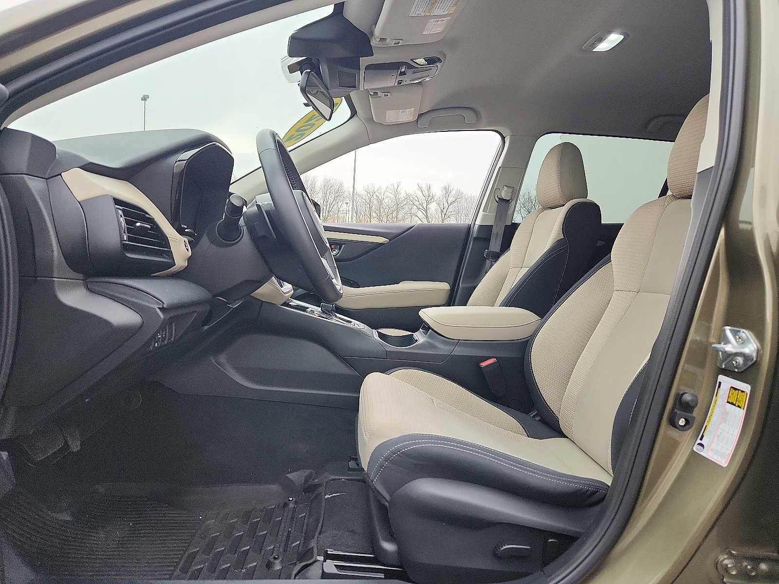 Used 2023 Subaru Outback Premium image 13