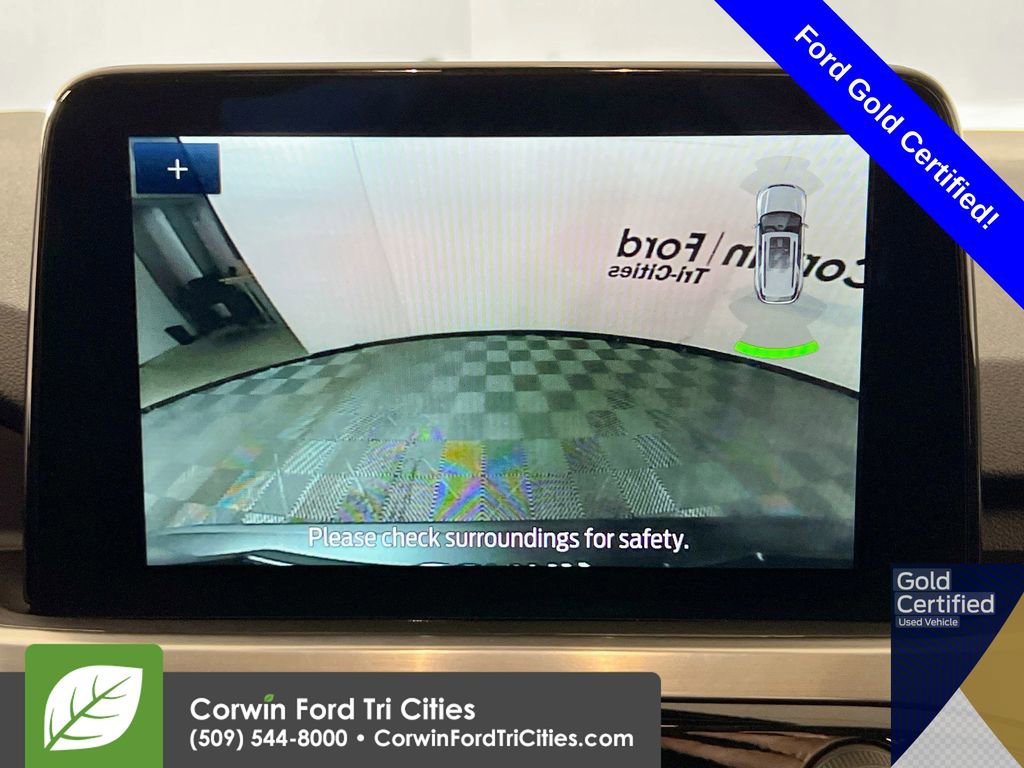 Used 2022 Ford Escape Titanium w/ Class II Trailer Tow Package image 21