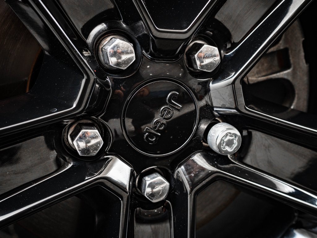 Used 2020 Jeep Wrangler Unlimited Sahara image 8